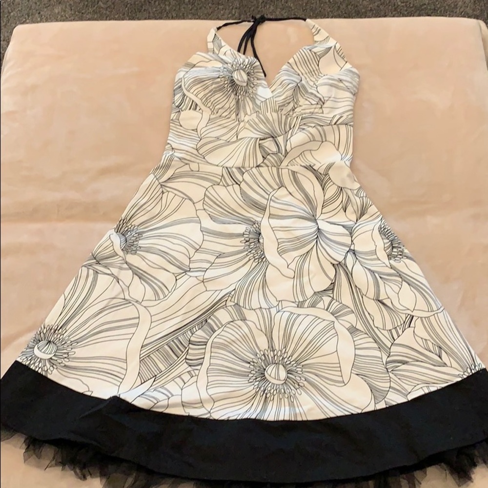 Size 9/10 Halter dress fro spring / summer